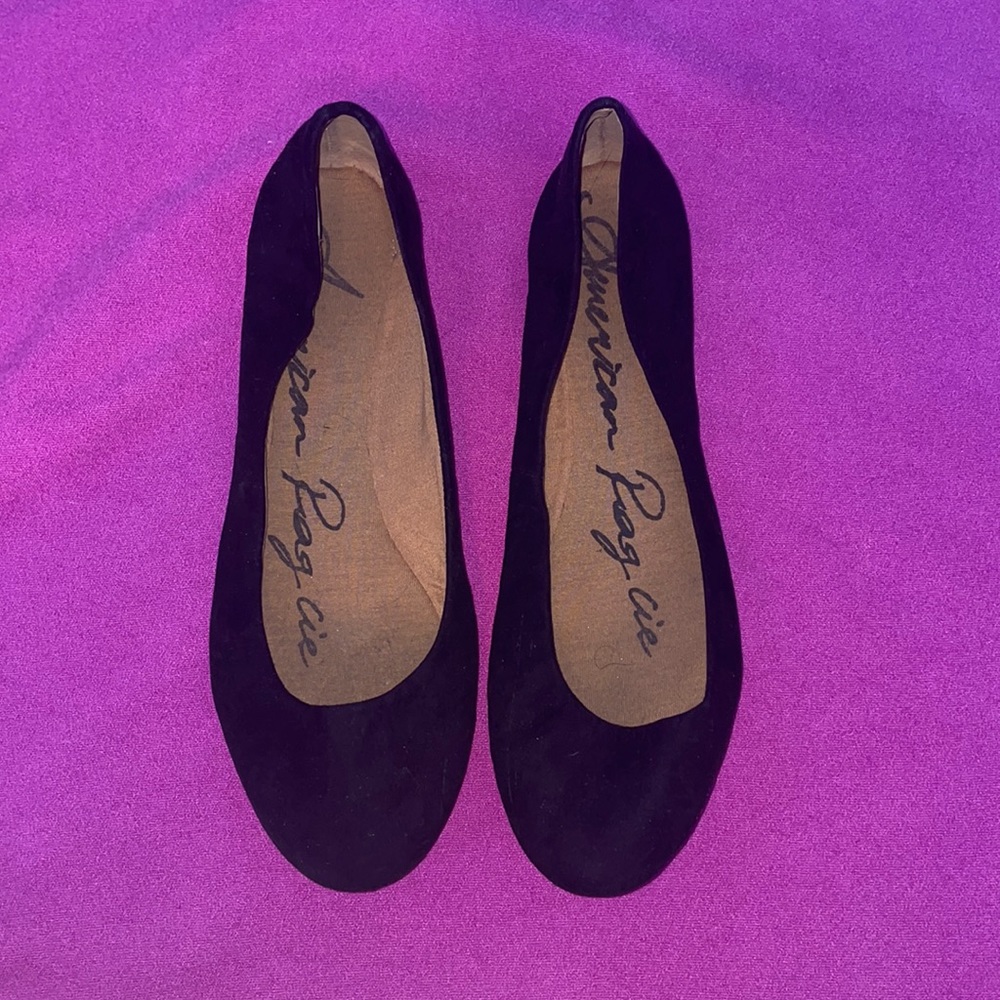 Black velvet flats